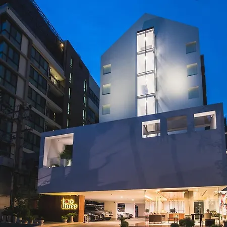 Twothree A Homely Hotel - Sha Extra Plus