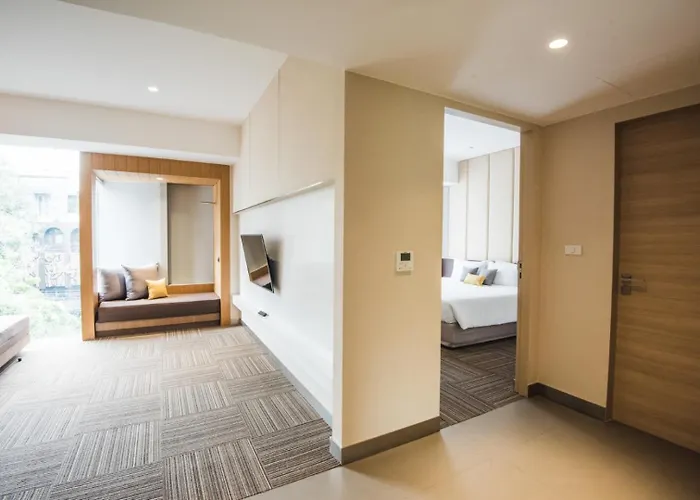 Twothree A Homely - Sha Extra 4* 방콕