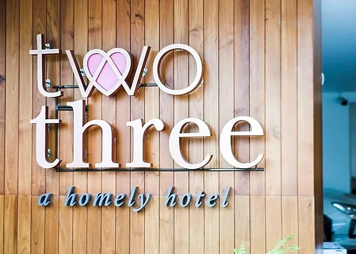 Twothree A Homely - Sha Extra 4* 방콕