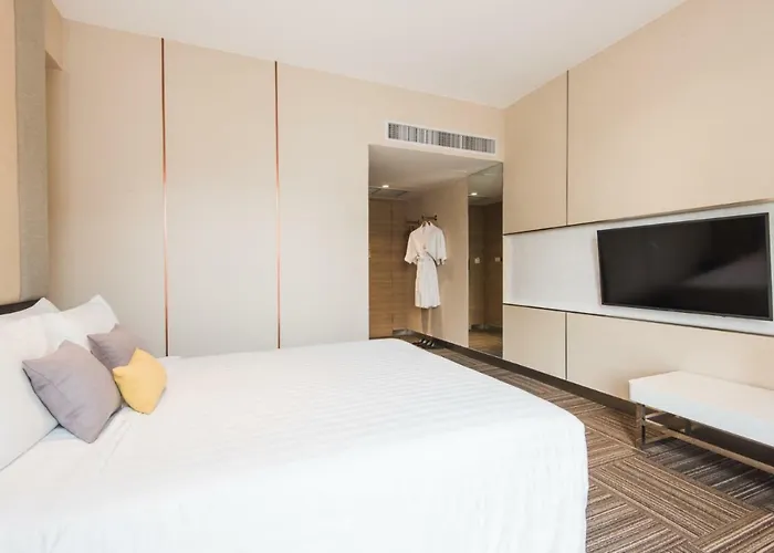 Twothree A Homely - Sha Extra 4*